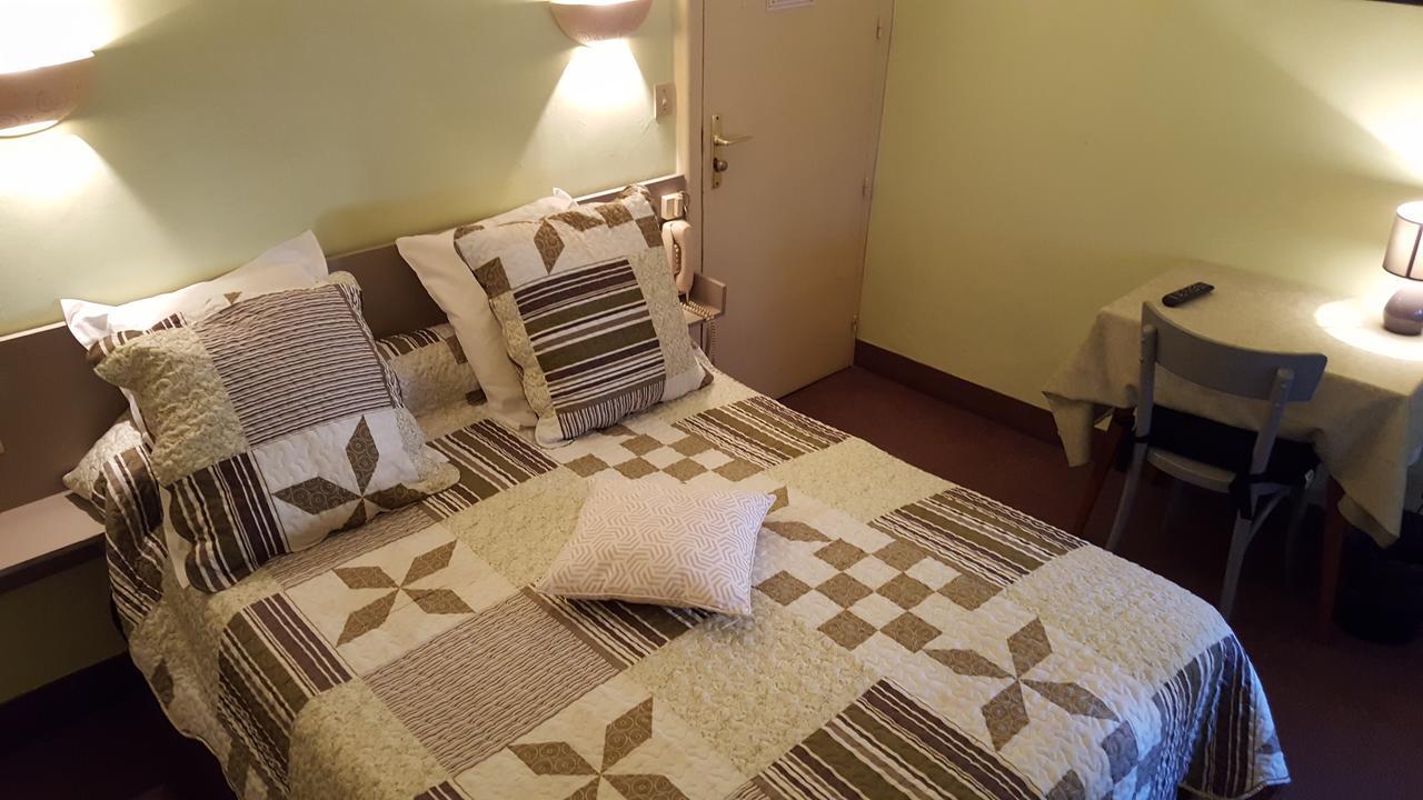 Hotel Ronsin Fresnay-sur-Sarthe Luaran gambar